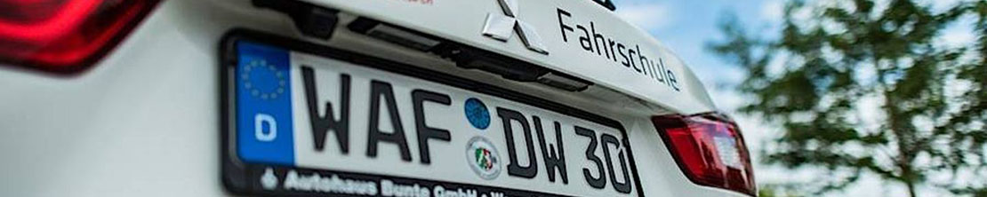 Fahrschul-Pkw